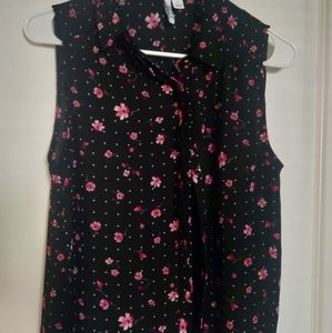 Sleeveless satin button up Blouse